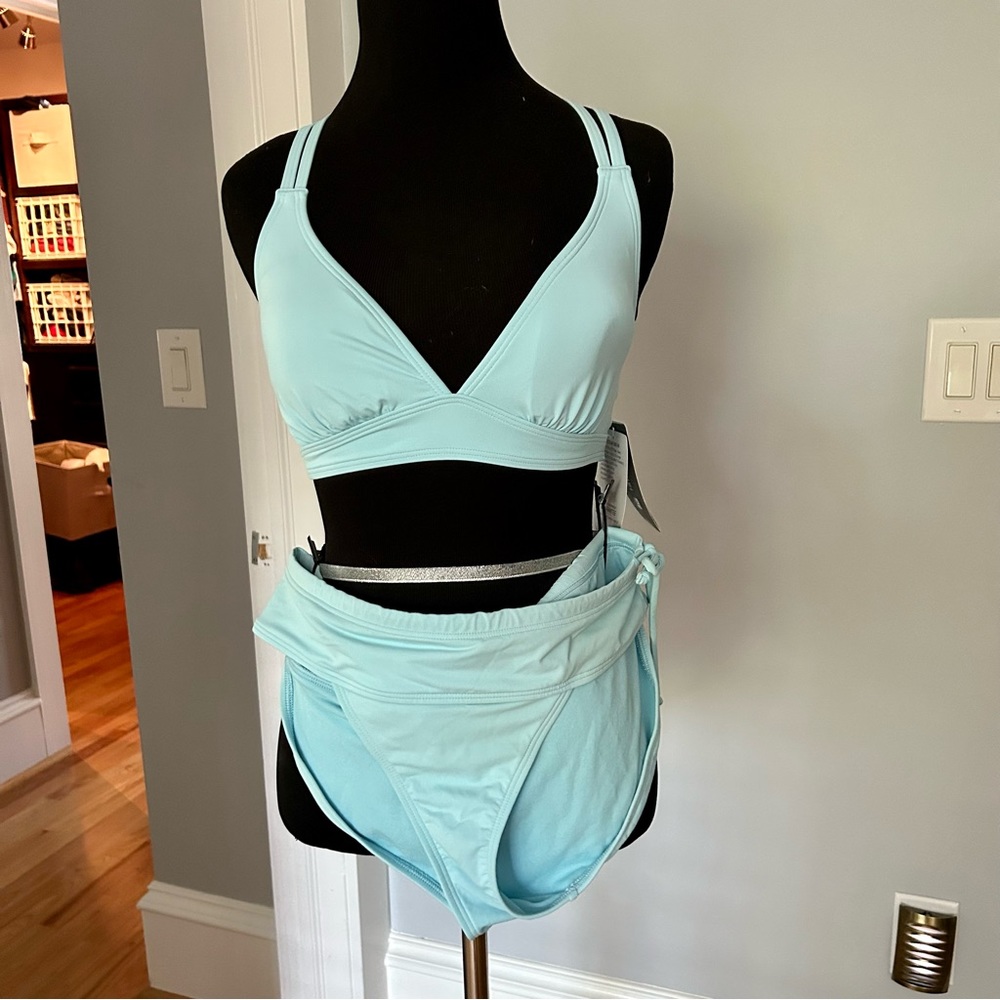 ATHLETA (SKY BLUE) Cross Strap Bikini TOP = SM | BOTTOM = MED - Picture 12 of 16